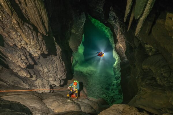 lago suspenso